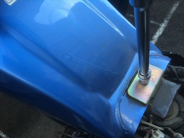 TW200にビッグタンク装着 - 乗ったり直したり