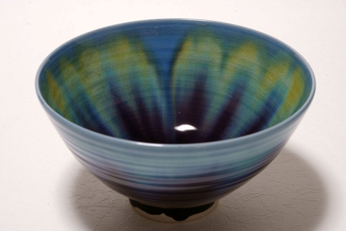 GALLERY file 325 九谷焼 徳田八十吉（正彦銘）抹茶椀 - 古美術店