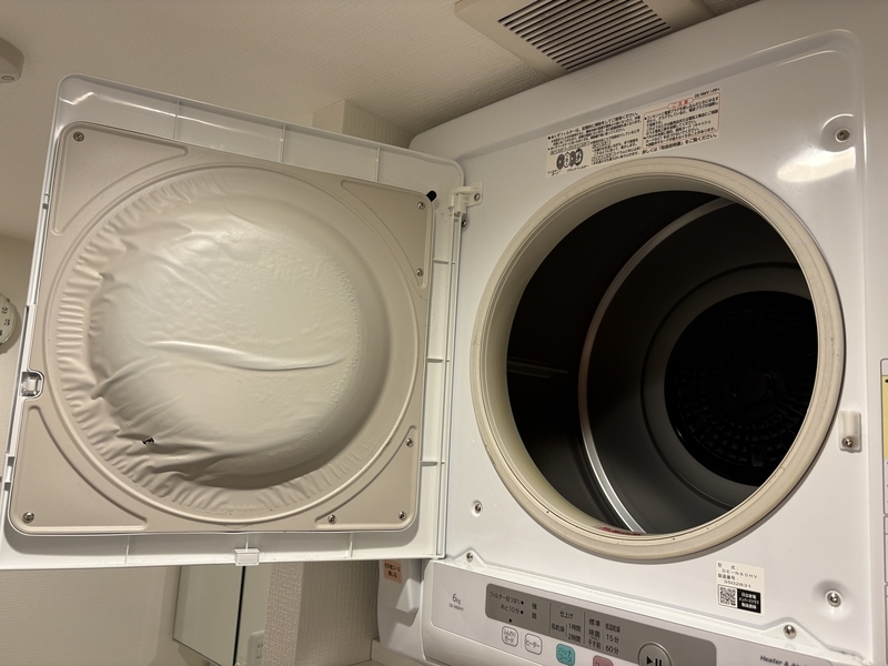 日立 衣類乾燥機（DE-N60HV）の蓋裏が破れていたので交換した - DegoReco