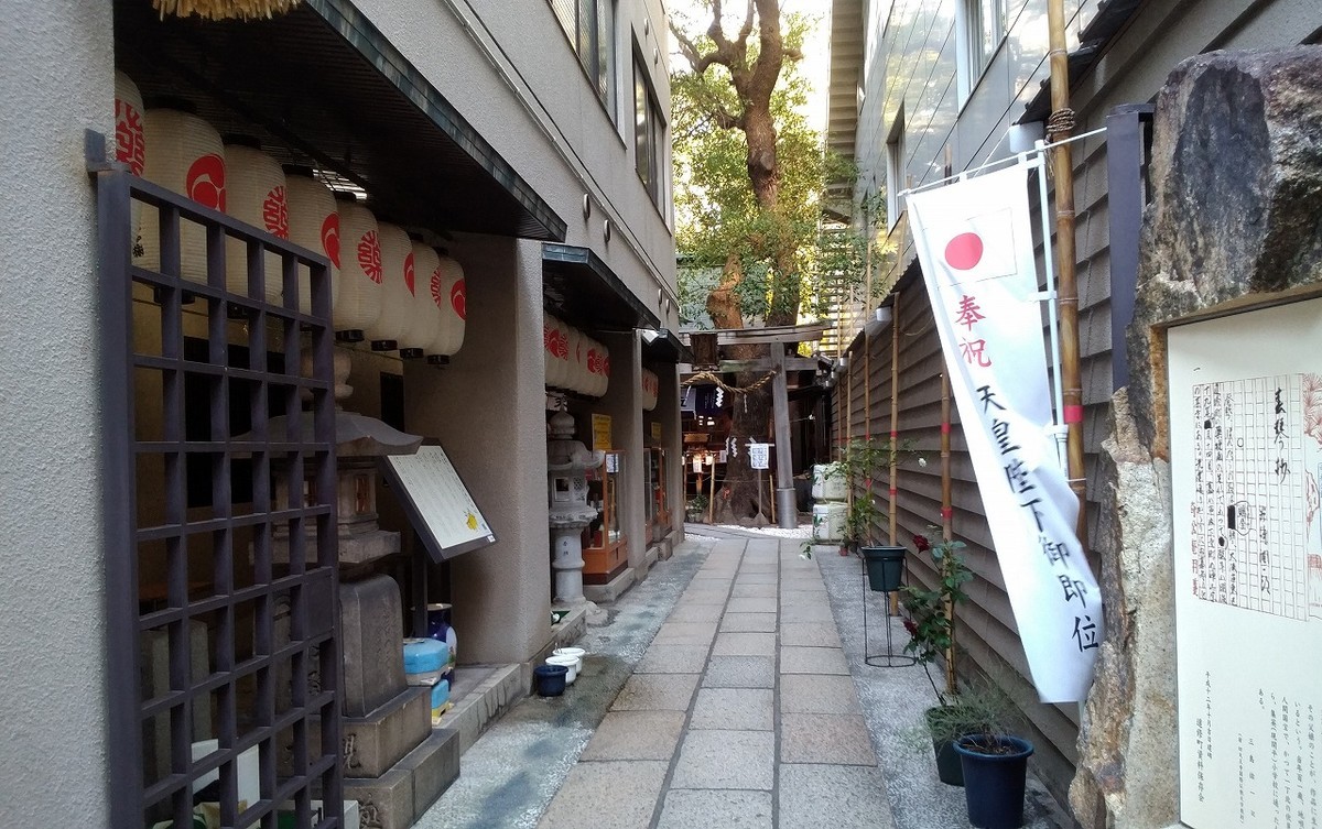 f:id:deguchi:20191101113041j:plain