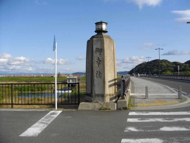 f:id:delalte:20130502200403j:image:w360