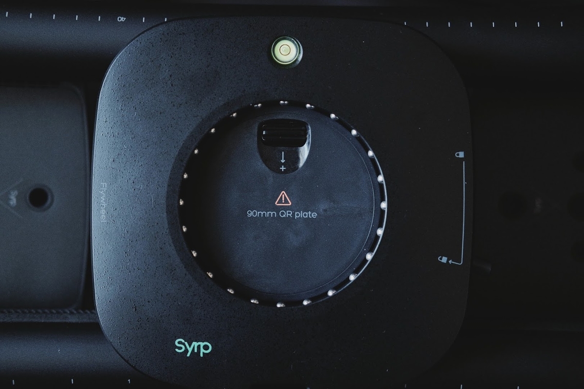 syrp magic carpet スライダー 100cm キャリッジ2個 最高の動画撮影用カメラスライダー！？Syrp Magic Carpet Proを購入