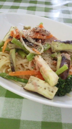 ツナと野菜の冷製パスタ
