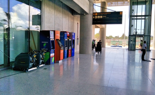 f:id:denim012:20181015103151j:plain セブ空港国際線ATM