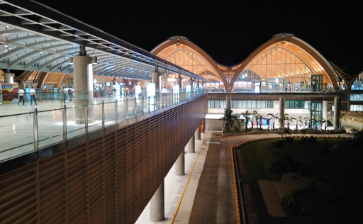 f:id:denim012:20181015110313j:plain セブ空港国際線ターミナル
