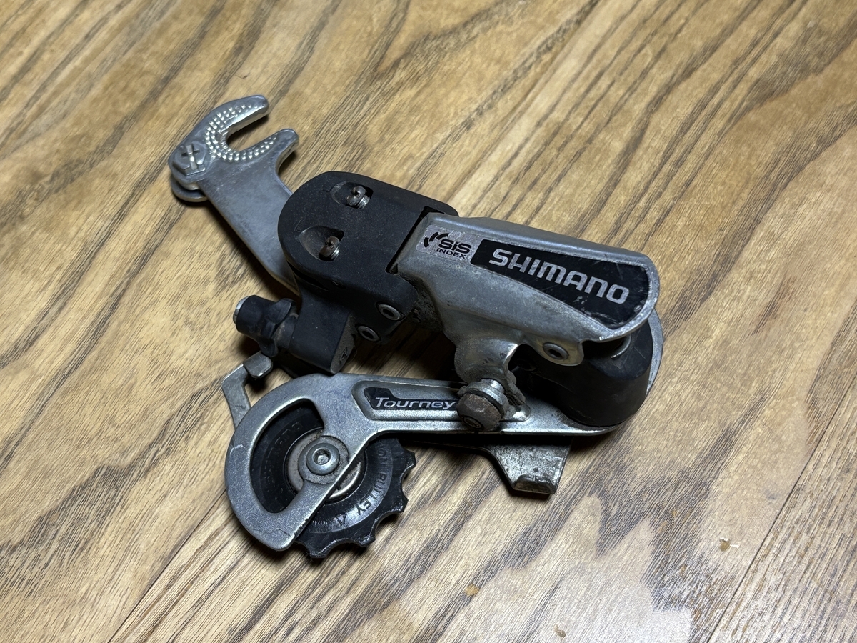 シティーサイクル用のリアディレーラー（逆爪タイプ）