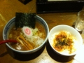 20110815の夕食。六三六ラーメン。六三六ラーメンと玉子かけごはん。