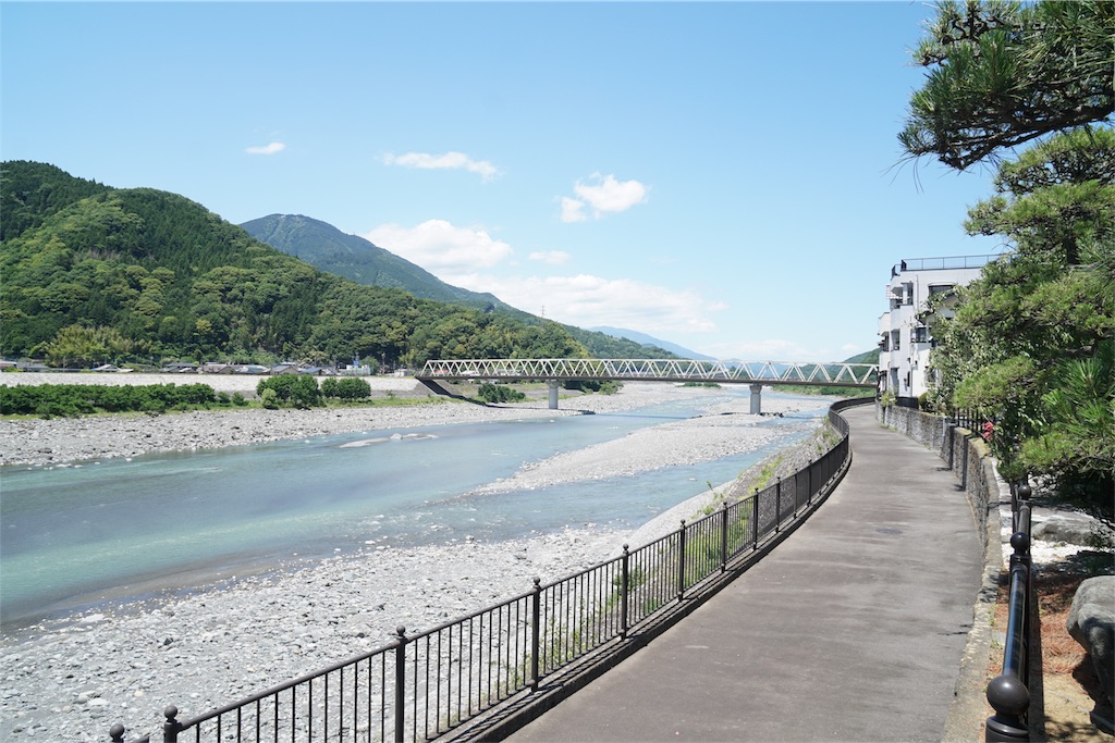 f:id:des_esseintes:20180603172534j:image f:id:des_esseintes:20180603172534j:image