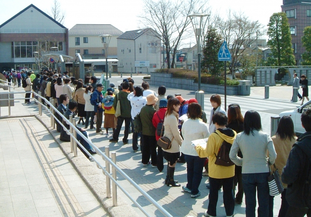 ステンドグラス　町おこし