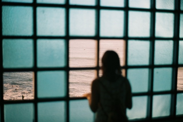 ステンドグラス　窓