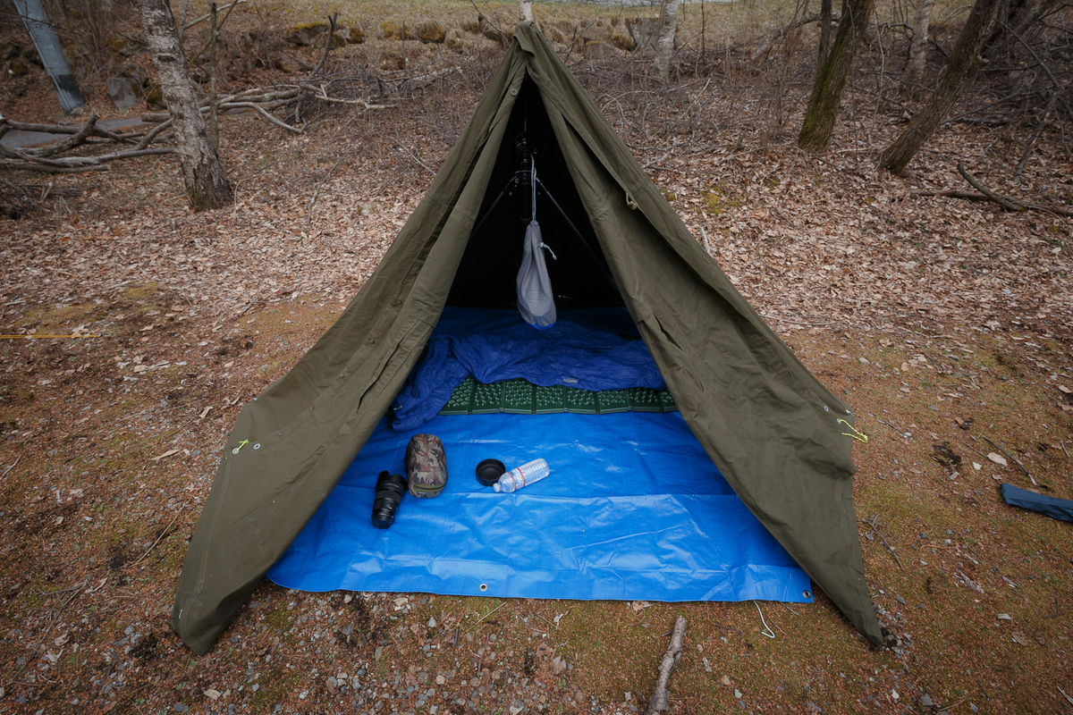 ポーランド軍のポンチョテントを使ってみる とてもじゃないが楽しい