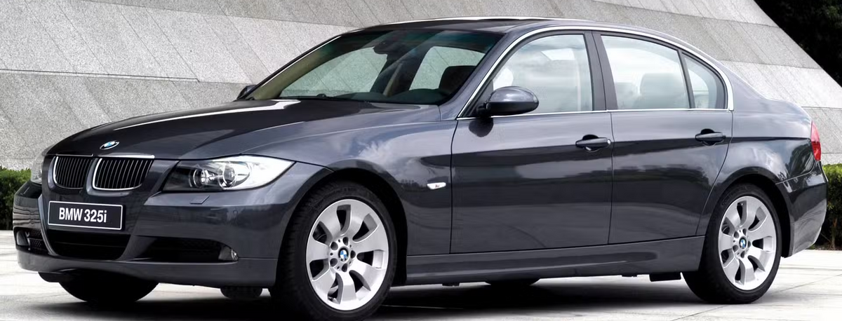 希少！後期型　自然吸気6気筒2500cc E90 BMW 325i Mスポーツ白 BMW 3シリーズ セダン 2005年モデル 325i M Sport Packageの価格