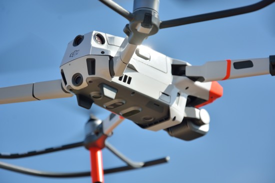 カメラが高性能なドローン:DJI Mavic 2 Pro - 播磨の山々
