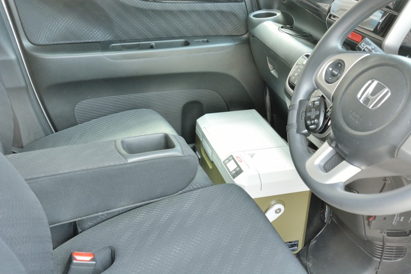 車内や電源の無い場所で使える：マキタ充電式保冷温庫「CW003GZ 