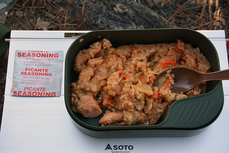 米軍の戦闘糧食「MRE」メニュー番号2「Chicken Stir Fry」 - 播磨の山々