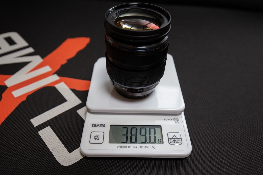 M.ZUIKOレンズ 12-40mm F2.8と12-100mm F4比較【マイクロフォー M.ZUIKOレンズ 12-40mm F2.8と12-100mm F4比較【マイクロフォー