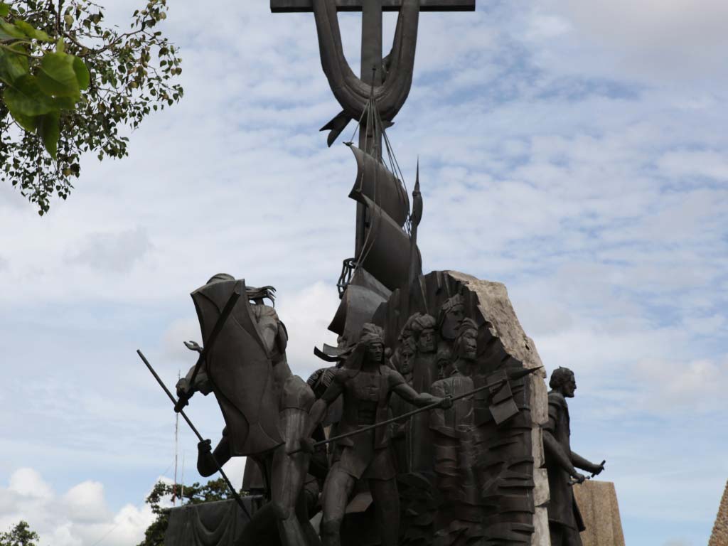 Heritage of Cebu Monument