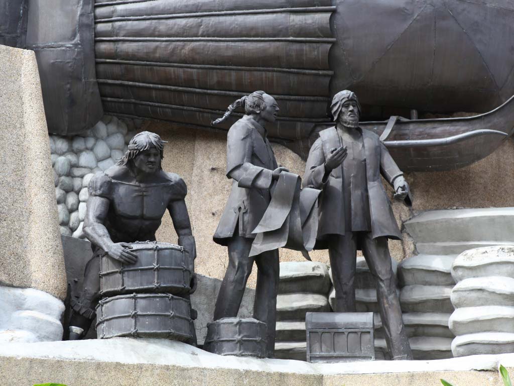 Heritage of Cebu Monument