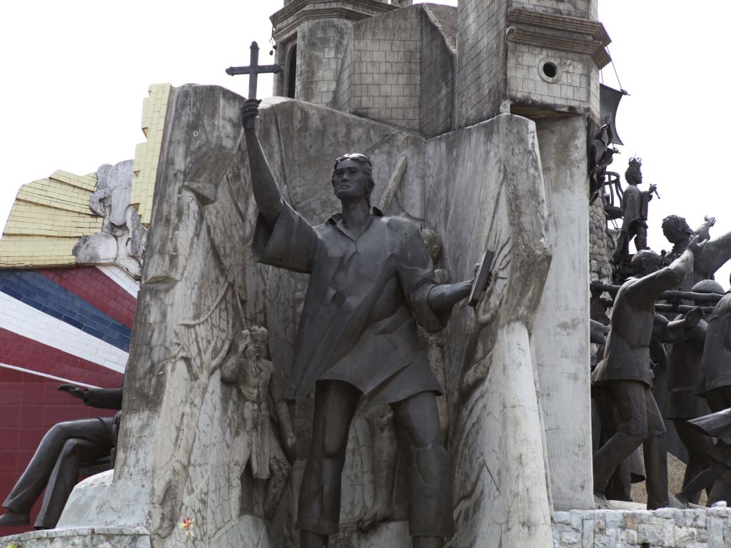 Heritage of Cebu Monument