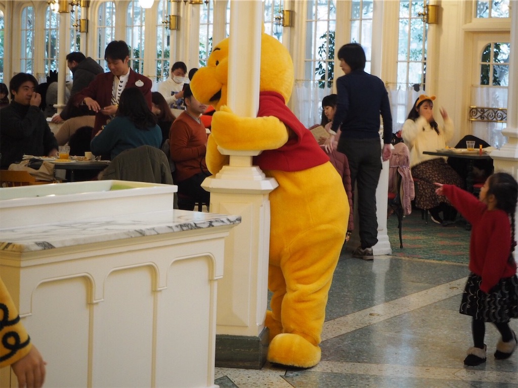待ち時間無しでディズニーキャラクターに会う方法 クリスタルパレス レストラン 遠距離彼氏の奮闘日記
