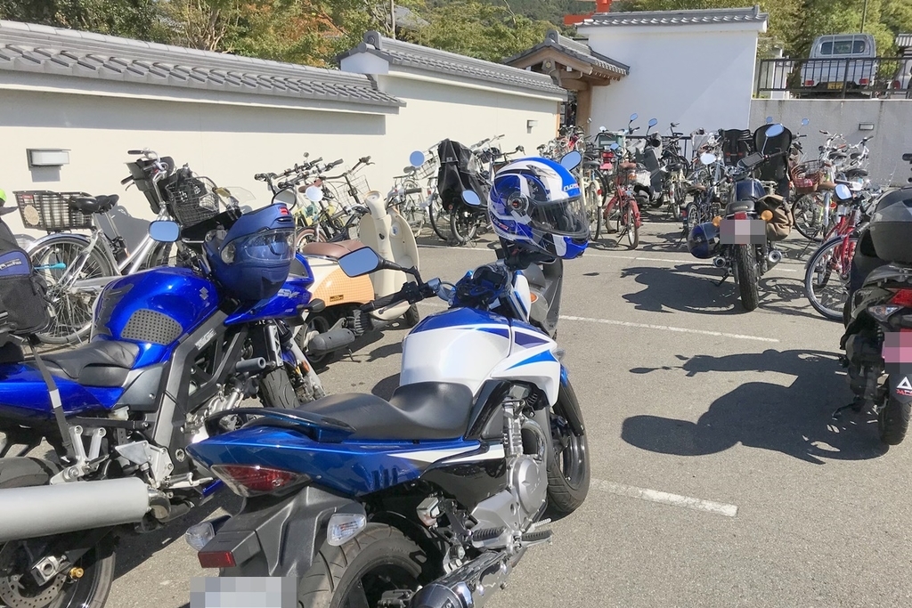 伏見稲荷大社バイク駐車場