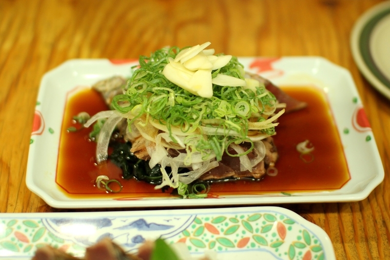 高知ひろめ市場ひろめ家鰹のたたき