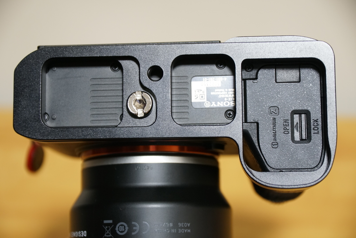 α7Ⅲにα9用のL型プレート(L型ブラケット)を装着！グリップ力UPで
