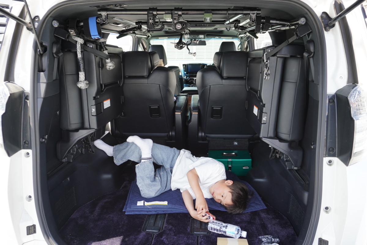 30ヴェルファイア】車中泊DIYベッド計画① ラゲッジルームを2段ラック