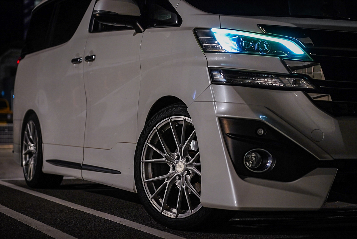 wedsの鍛造ホイール「F ZERO FZ-1」をヴェルファイアに履かせてみた