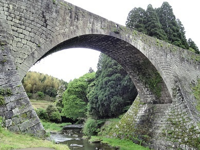 通潤橋