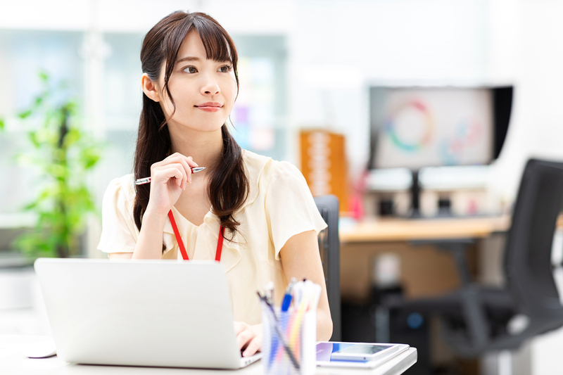 内省して自己成長につなげる人のイメージ