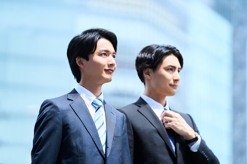 後悔せずに過ごそうとしている20代のイメージ
