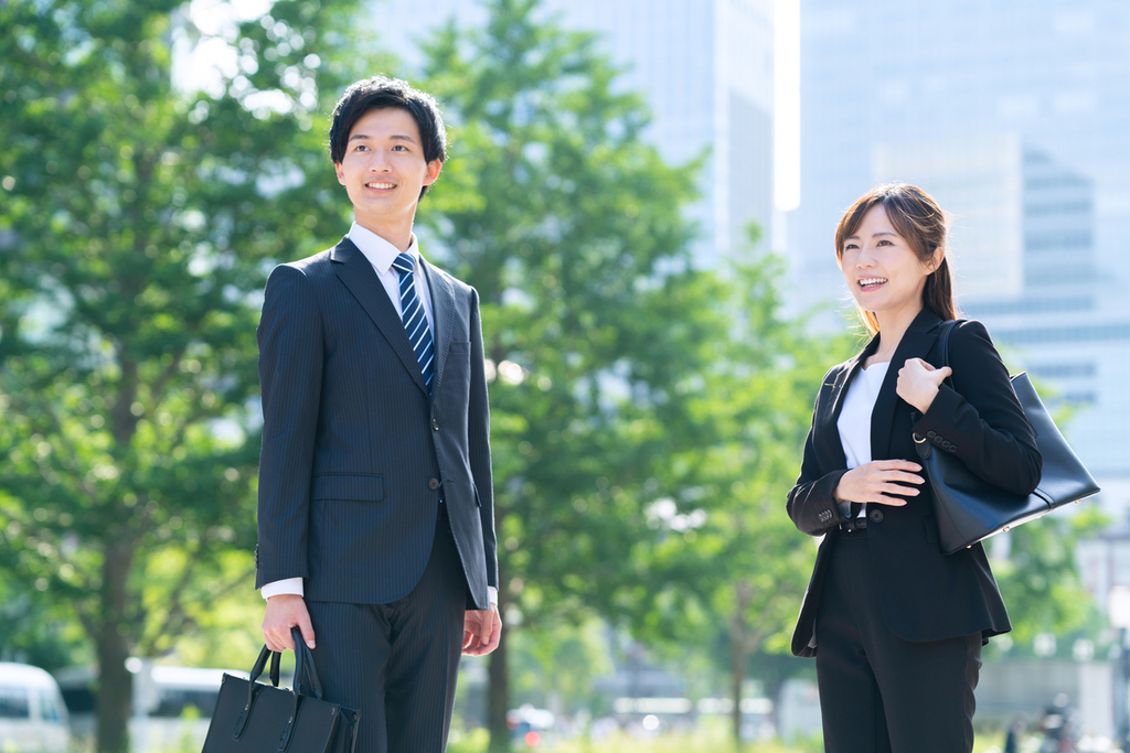 自立性を取り戻した人たちのイメージ