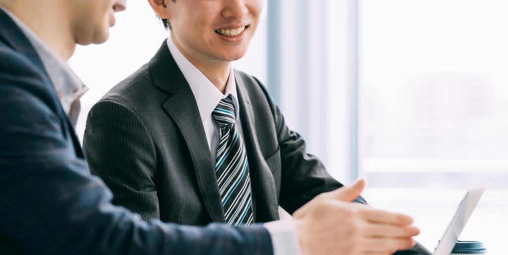 職場に自己顕示欲が強い人がいるイメージ