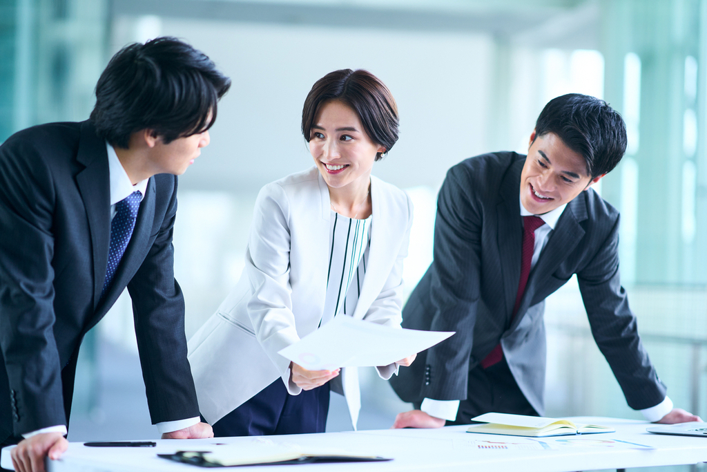 上から目線の人とも上手に付き合える人のイメージ