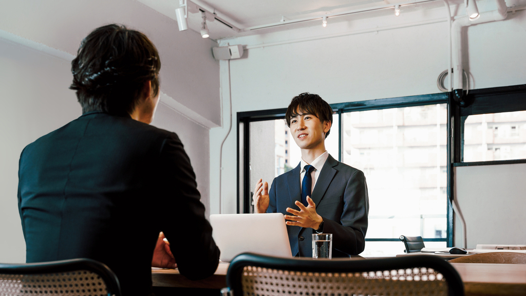 話し方のコツとして表現を意識している人のイメージ