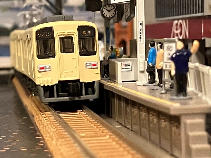 Bトレインショーティー 東武鉄道8000系・セイジクリーム (先頭+中間 2両入り) プラモデル d2ldlup Bトレインショーティー 東武鉄道 8000系・セイジクリーム (2両