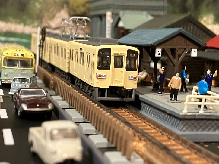 東武８０００系　更新後　セイジクリーム　Ｂトレ