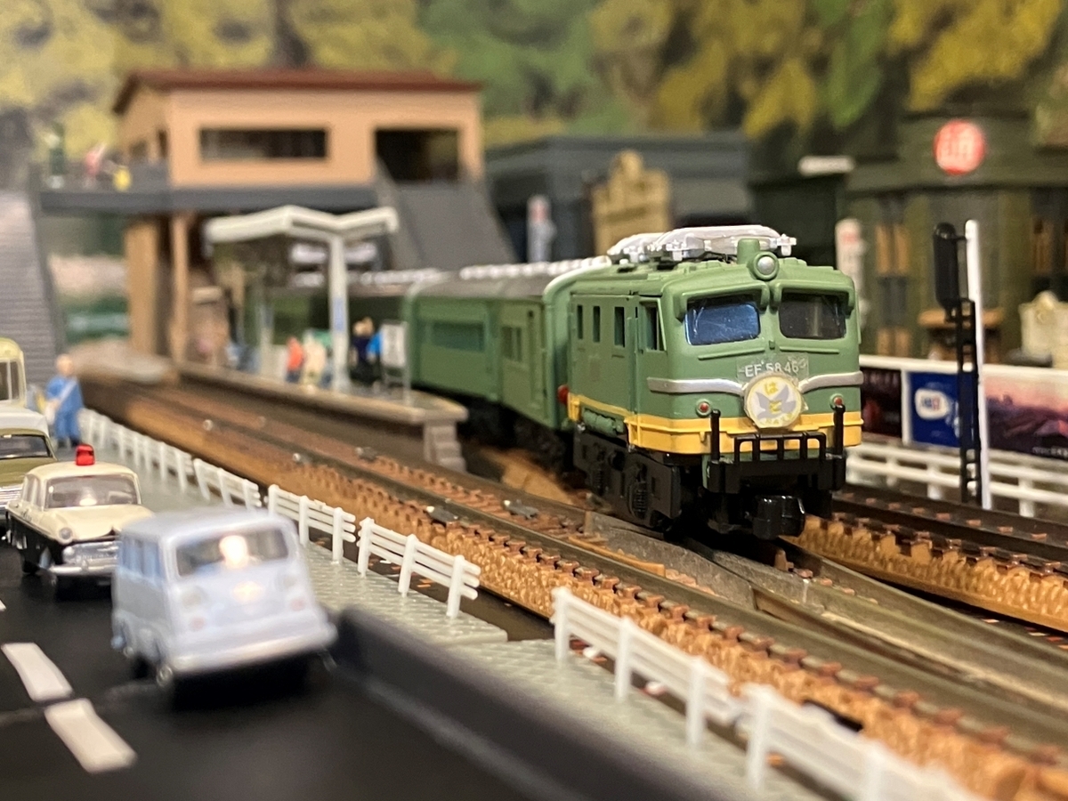 国鉄 EF58形直流電気機関車 青大将塗装 ひさし付き Bトレイン