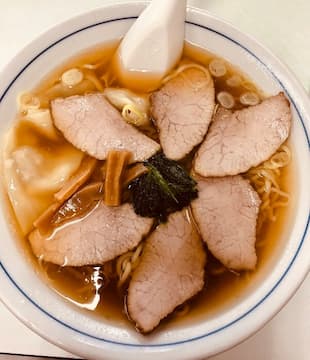 江古田の激渋町中華「新京」の「ちゃしゅうわんたんめん」