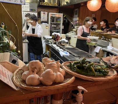 「魚千」の店内