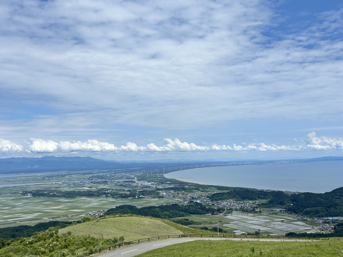 男鹿半島の寒風山からの景色