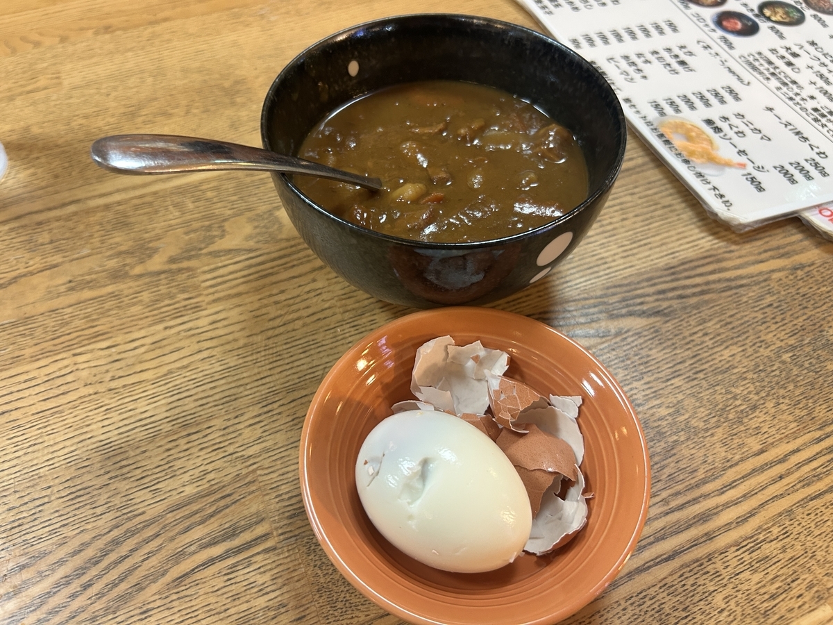 たちそばでカレールーとゆで卵