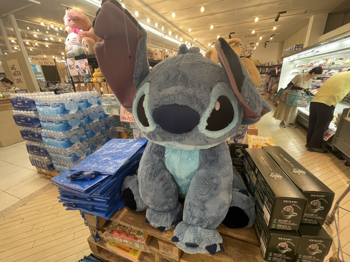 スティッチ ぬいぐるみ 特大　コストコ　ディズニー コストコで大人気の特大スティッチぬいぐるみをGetして付いてき