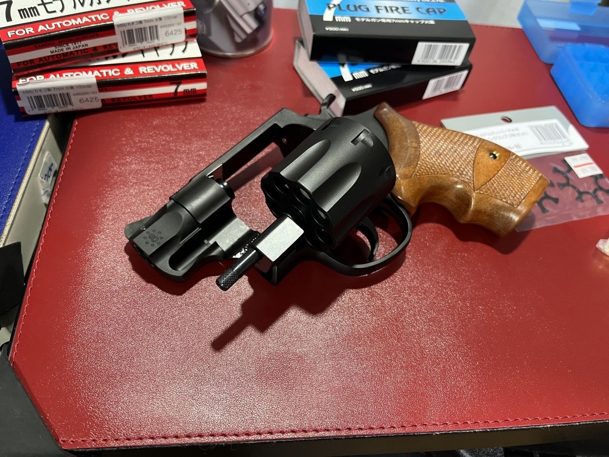 木製グリップ装備 S&W M327 R8 （HW）ver.2 ガスガン 木製グリップ装備 S&W M327 R8 （HW）ver 2 ガスガン｜Yahoo!フリマ