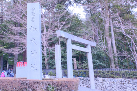 椿大神社・入口