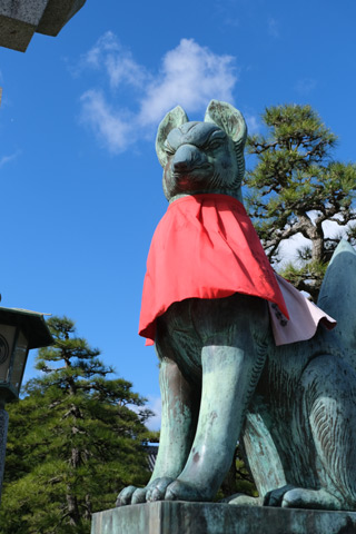 豊川稲荷の狛狐