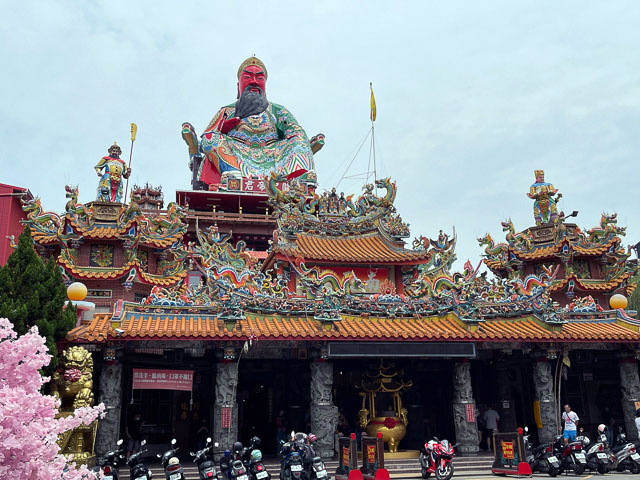 旅行写真：2023年、台中にある巨大な関帝廟「南天宮」に行ってきた