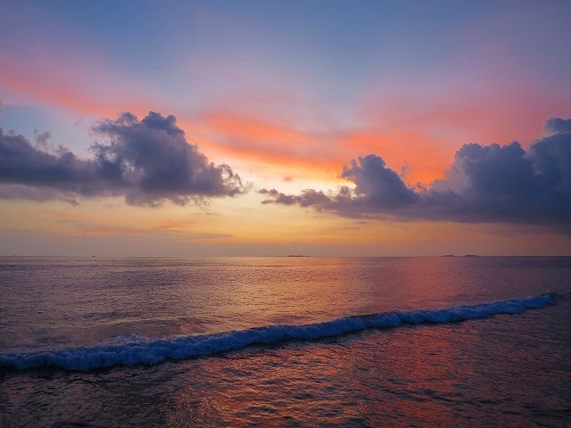 Thulhagiri Island Resort & Spa 夕日