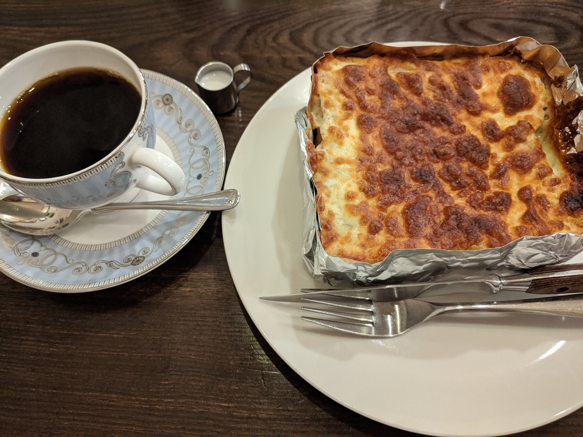 クロックムッシュとホットコーヒー
